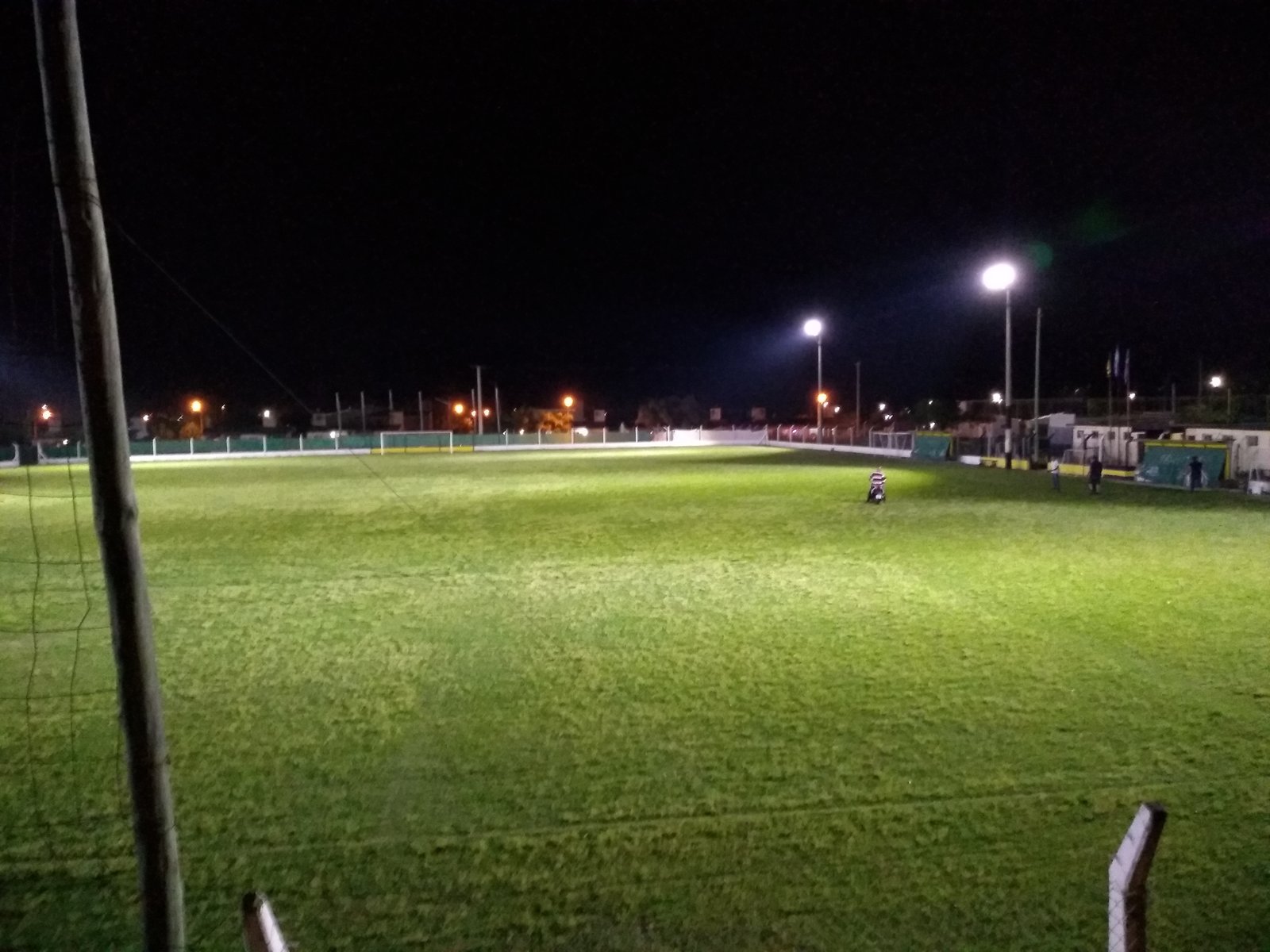 Foto de obra: Modernización de Iluminación en Estadios: Soluciones LED para Clubes de Chajarí